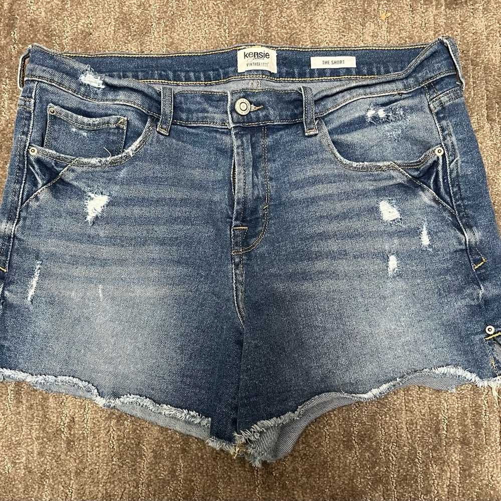 Kensie Vintage Luxe The Short womens 12 jean cut offs